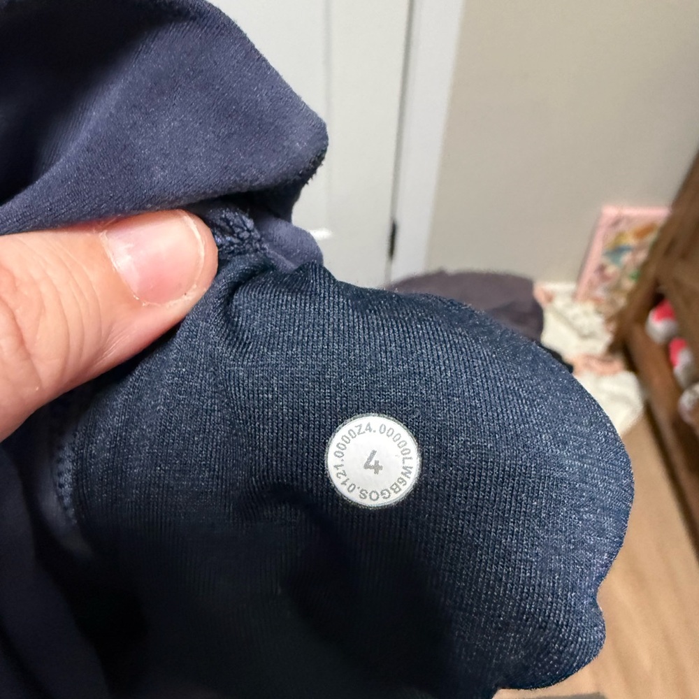 Lululemon Align Crop 23" *Diamond Dye size 4 - Picture 7 of 7